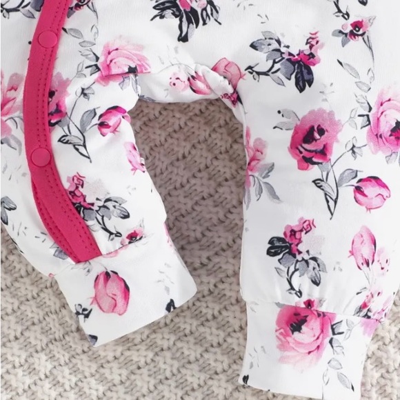 NWOT Baby Spring Bouquet Bodysuit - Picture 5 of 7